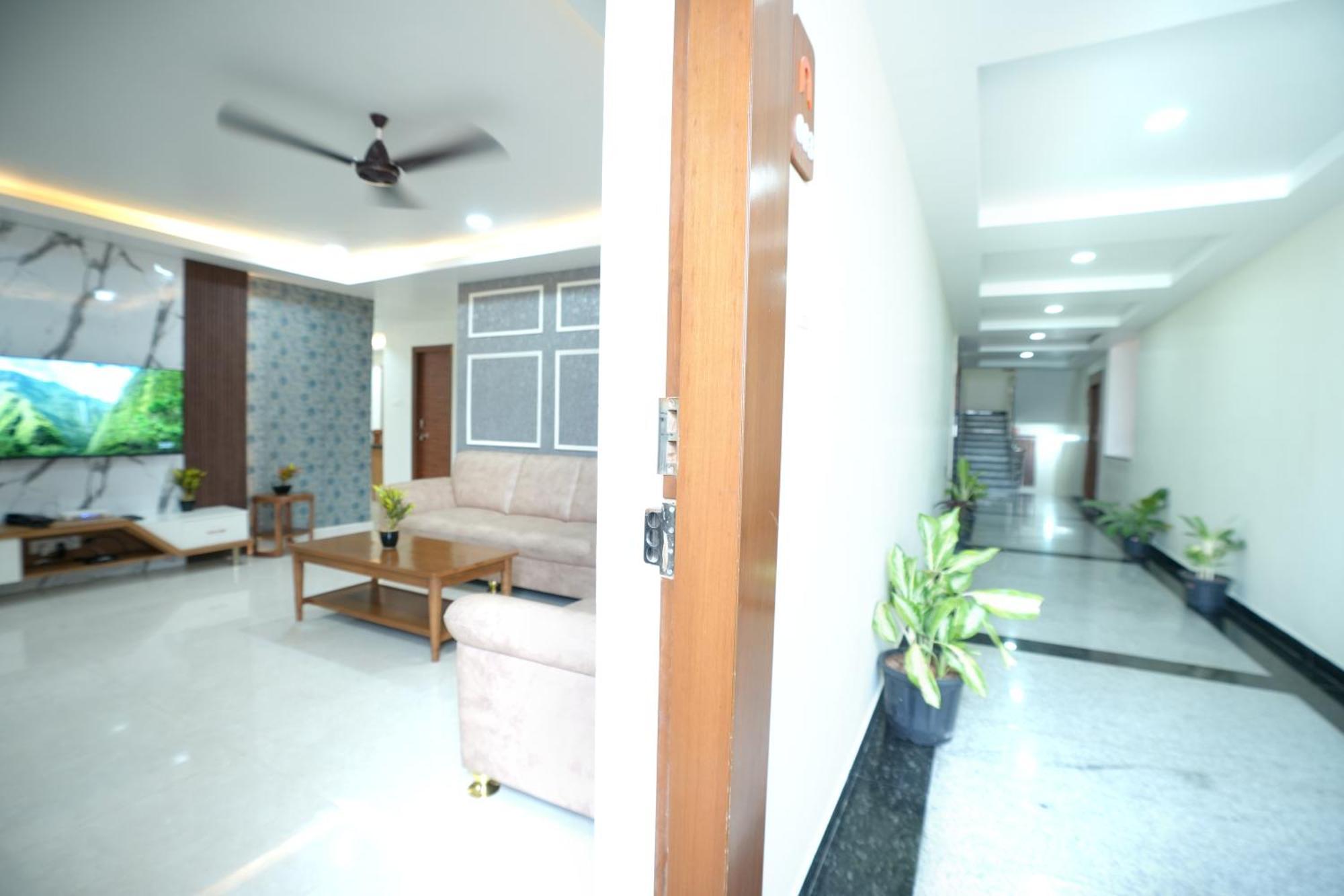 Viola Suites Hyderabad Bagian luar foto