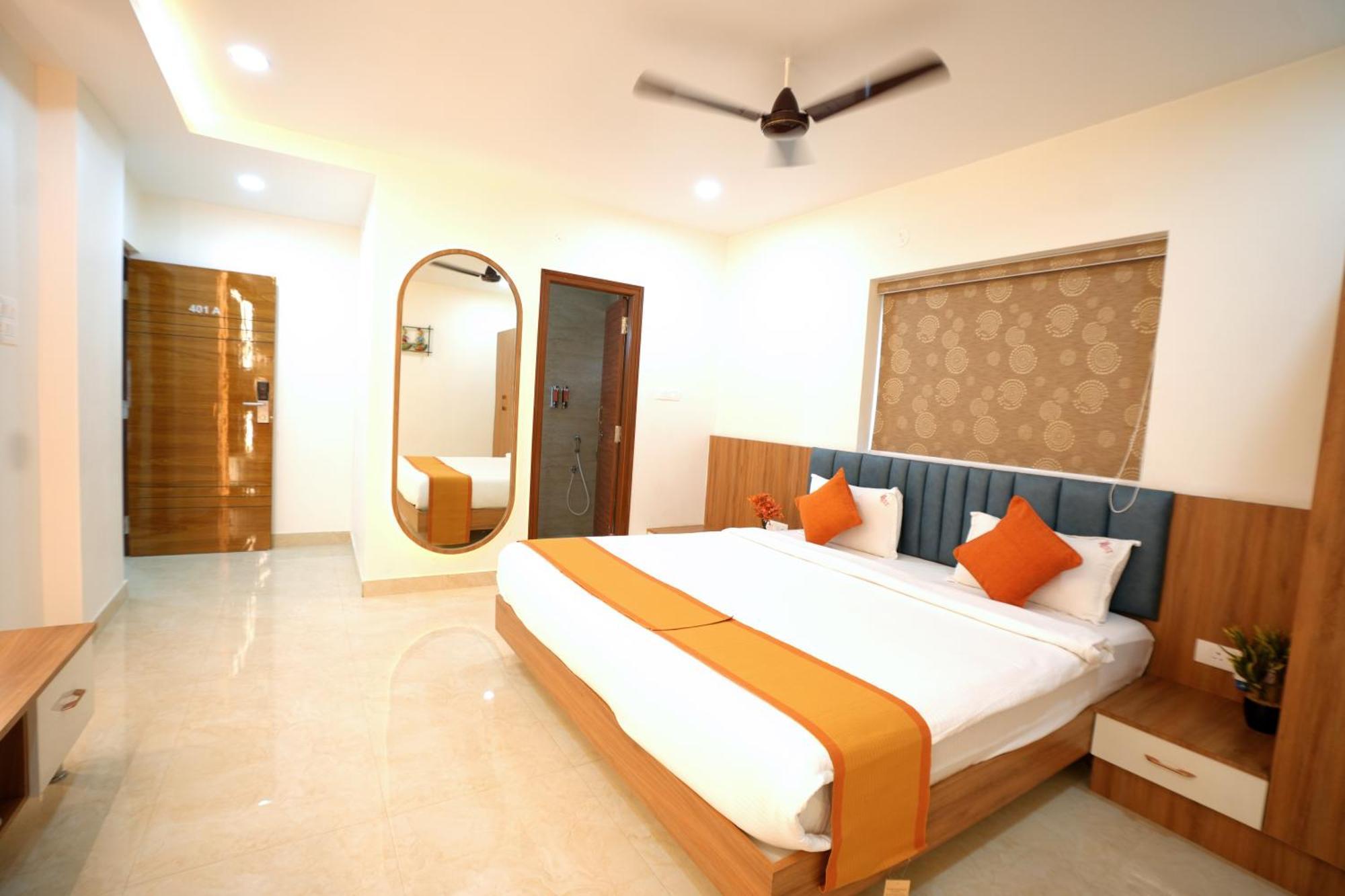 Viola Suites Hyderabad Bagian luar foto
