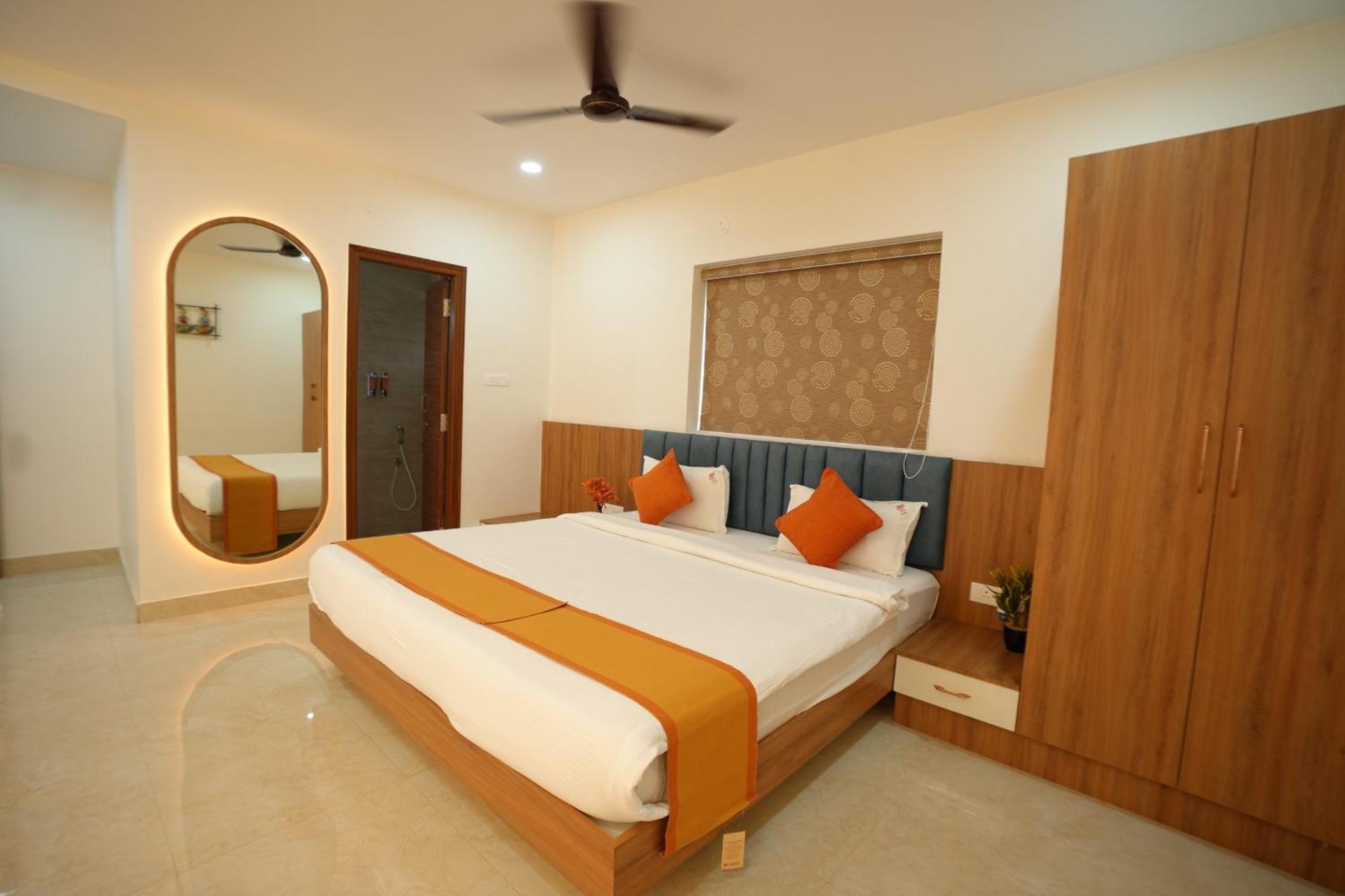 Viola Suites Hyderabad Bagian luar foto